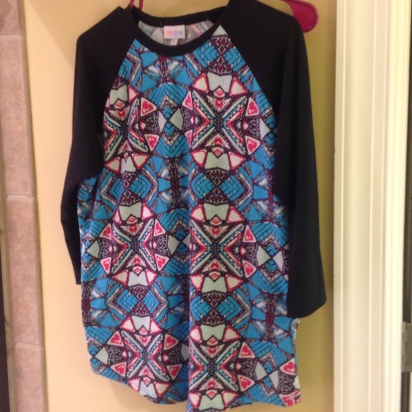 Lularoe Randy raglan size L