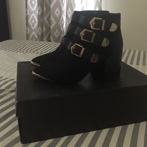 Report Signature Booties!