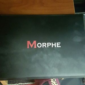 RESERVED for @pearljohannee Morphe 35 T pallete