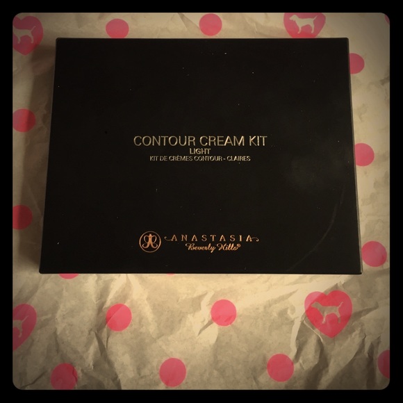 Brand New! Anastasia Beverly Hills Contour Kit