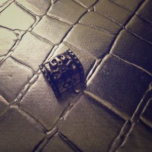 Pandora OBX skull charm