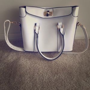 White fashion hand bag