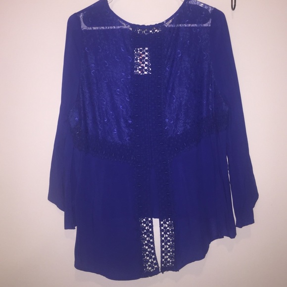 Blue Top with Back Design - Picture 2 of 4