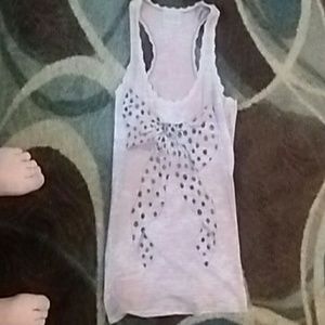 Loose fit sleeveless tank top