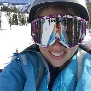 Meet your Posher, Brooke