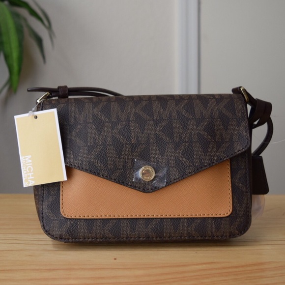 SOLD❌Michael Kors Greenwich