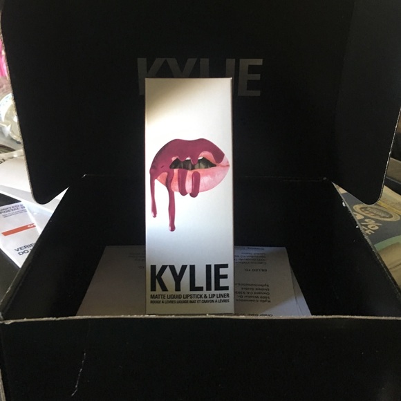 Kylie Jenner Lip Kit Posie K