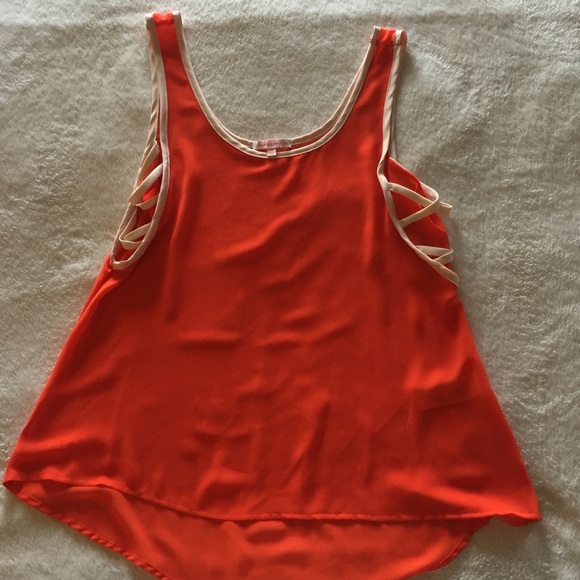 Orange hi-low tank with beautiful side designs