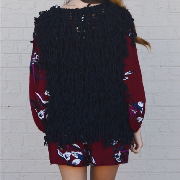 Boutique The Raven Black Fringed Vest - Picture 4 of 4