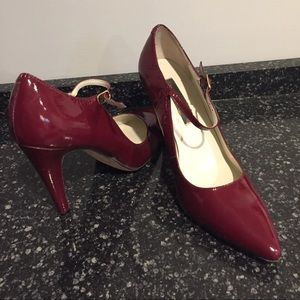 Dark red Steve Madden Mary Jane heals