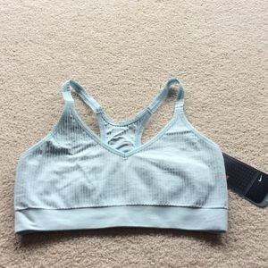 NEW Nike light blue sports bra. Size med / Lg