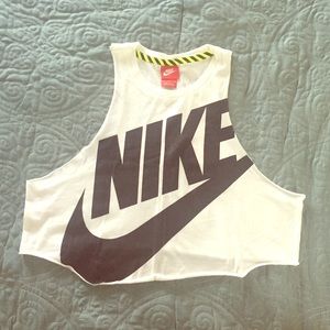 Nike Revolution Crop Top