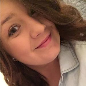 Meet your Posher, Angelica