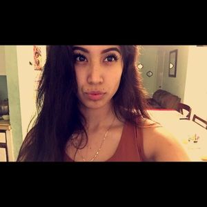 Meet your Posher, Lorena