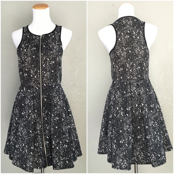 Zipped Front Racerback Scuba Skater Dress Size NWT - Picture 2 of 3