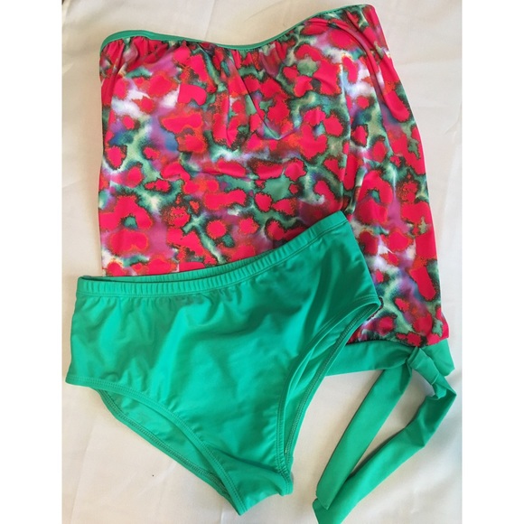 LAST ONE!🔥Plus Two Piece Floral Tankini - Picture 2 of 4