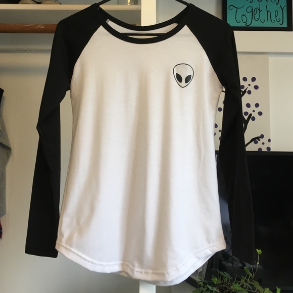 Alien Printed Baseball Tee