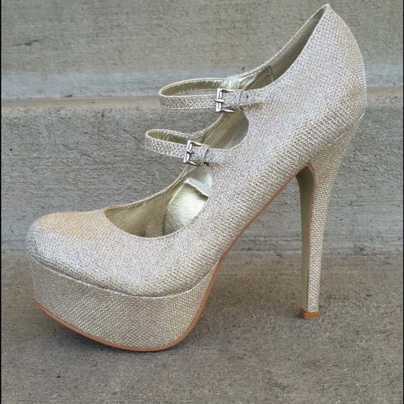 Awesome Bella Luna Platform Heels