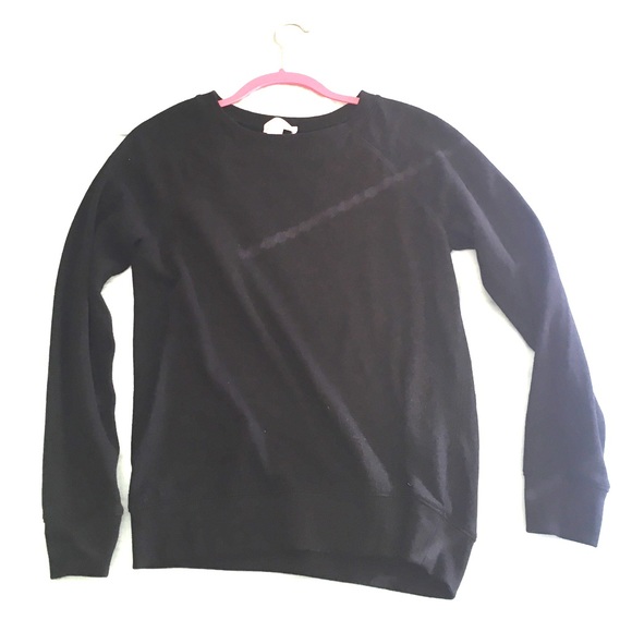 Black crewneck