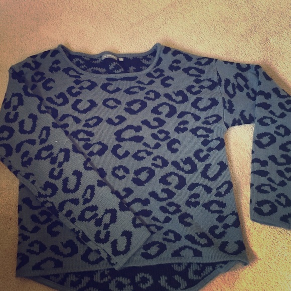 Black and grey animal print long sleeve sweater