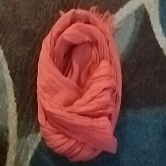 Coral scarf
