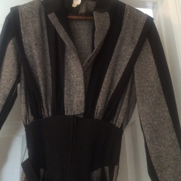 Size 7 Seneca Black grey belted jumpsuit. - Picture 4 of 4