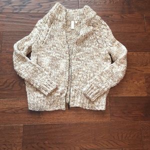 Tan Spring sweater jacket with pockets