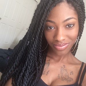 Meet your Posher, Traci