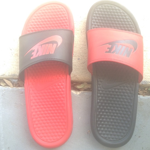 Nike slides