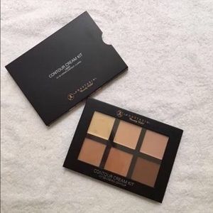 Anastasia Beverly Hills contour kit LIGHT