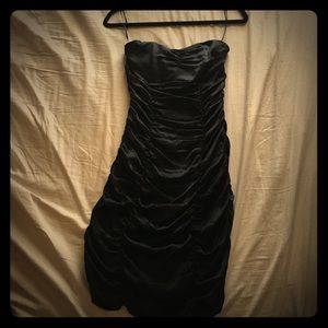 Black Cocktail dress Express size 6