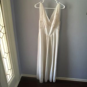 Ivory vanity fair night gown