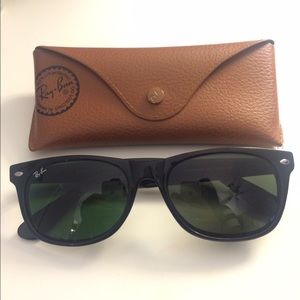 💥24 hour sale $50!!!💥Ray-Ban Wafarer sunglasses!