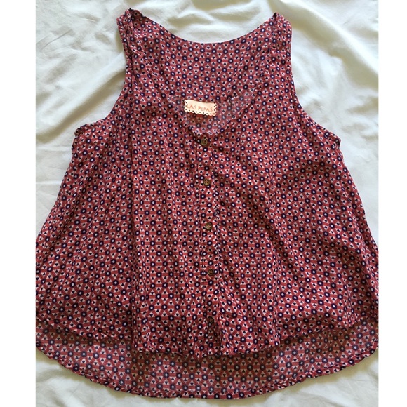 pink geometric print tank