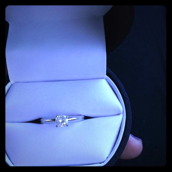 14k white gold diamond ring .5 carats