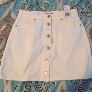 Forever 21 front button skirt / new with tags