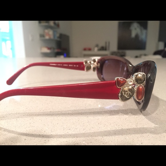 Authentic Chanel Sunglasses - Picture 3 of 4