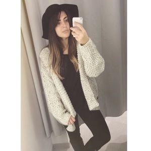 100% Wool Floppy Hat ✨ NWOT