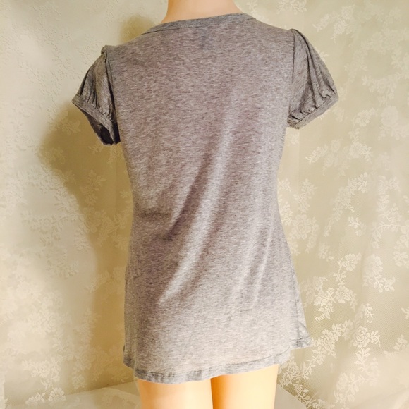 Gray V- neck blouse FINAL CLEARANCE - Picture 4 of 4