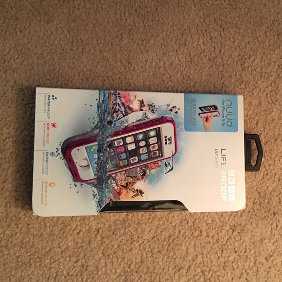 Lifeproof nuud iPhone 5 or 5s case!