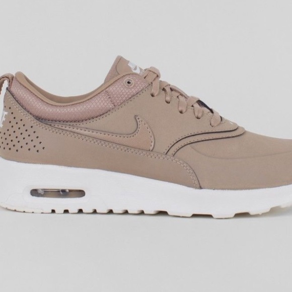 nike thea beige