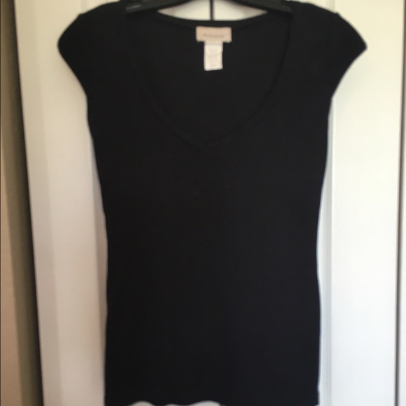 Ambiance black v-neck tee. Size Large - Picture 1 of 3