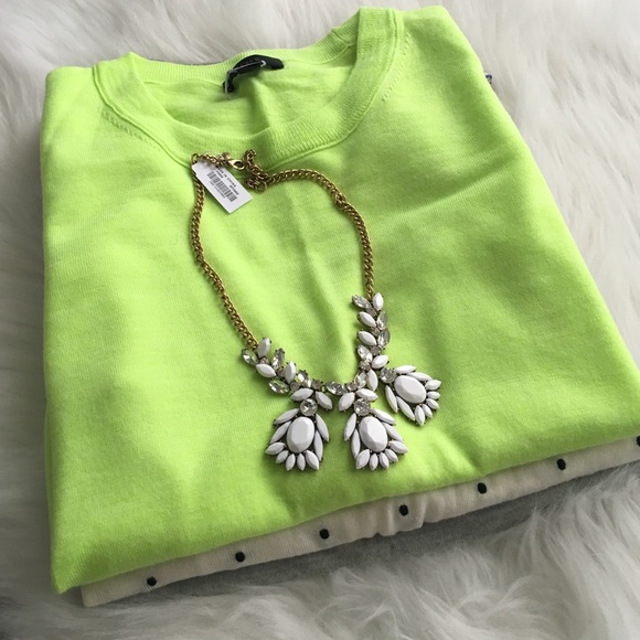 LAST ONE❣ Stunning white stone necklace - Picture 2 of 3