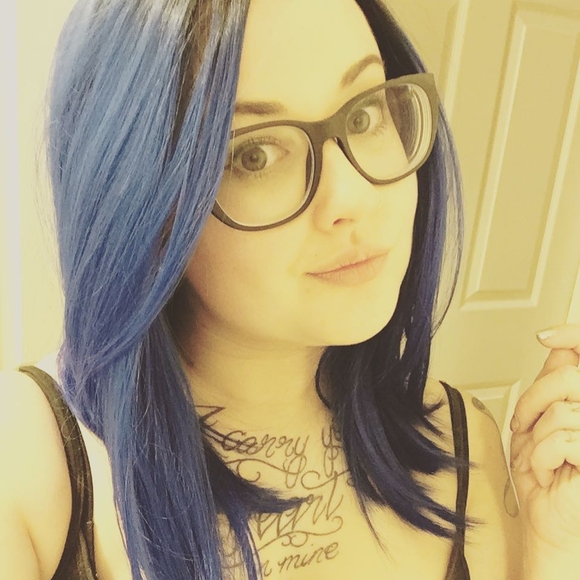 Meet your Posher, Miranda - Picture 1 of 1