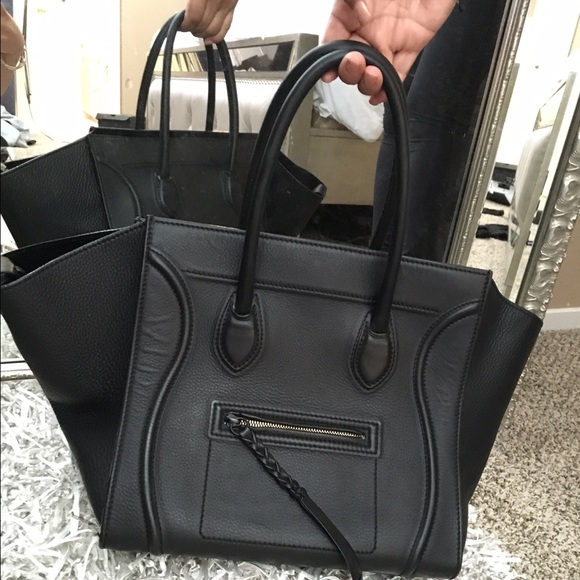 Sold through 🅿️🅿️Celine bag black phantom medium