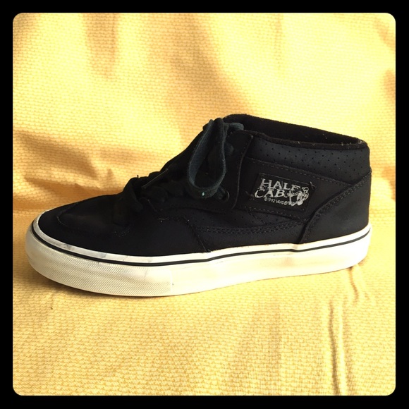 Van's "Half Cab" Skateboarding Shoes