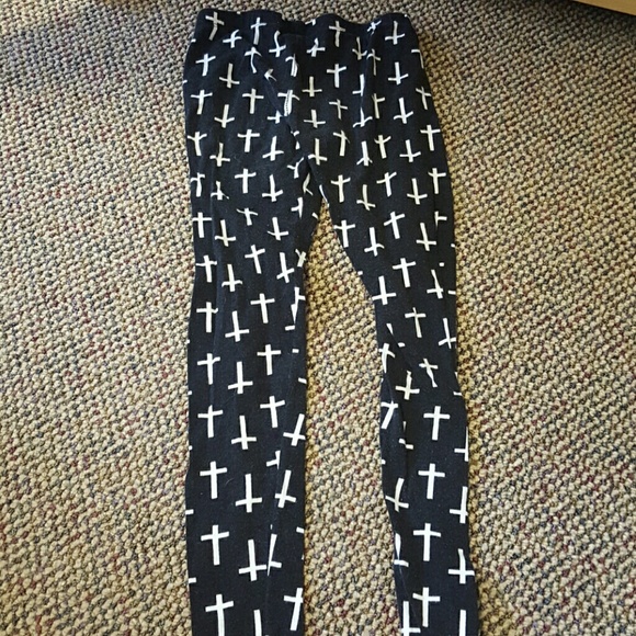 Cross leggings!