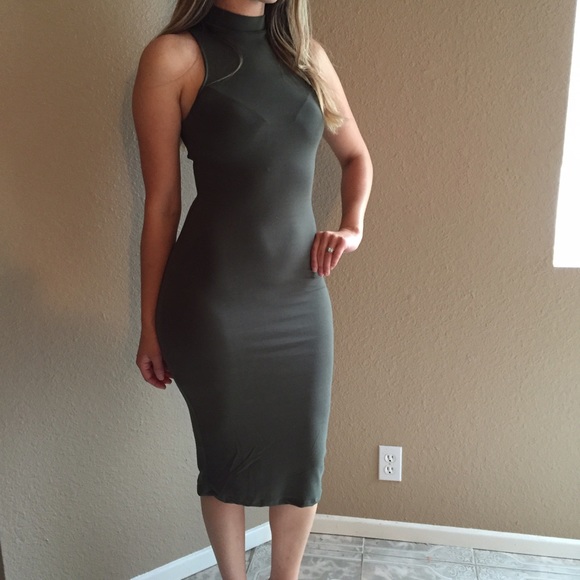 •LAST ONE• Olive High Neck Midi Dress - Picture 3 of 4