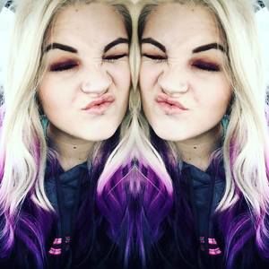 Meet your Posher, Carrie