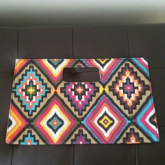 Lovely spring clutch